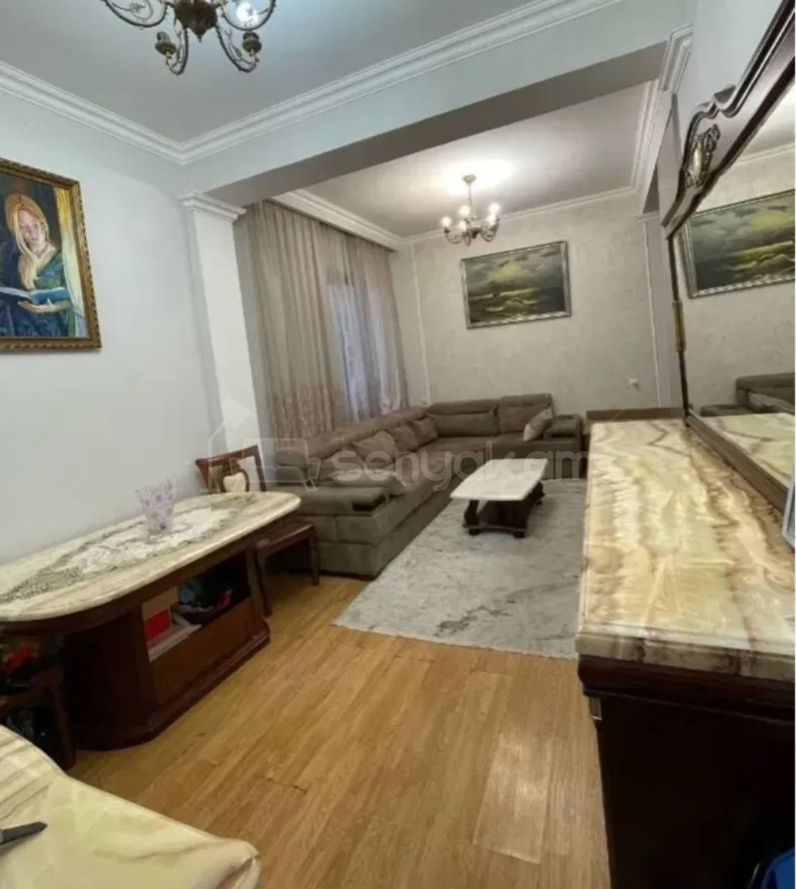 4 Սենյականոց Բնակարան Քարե Շենքում, 77քմ, 2/3 հարկ, Կապիտալ Վերանորոգված