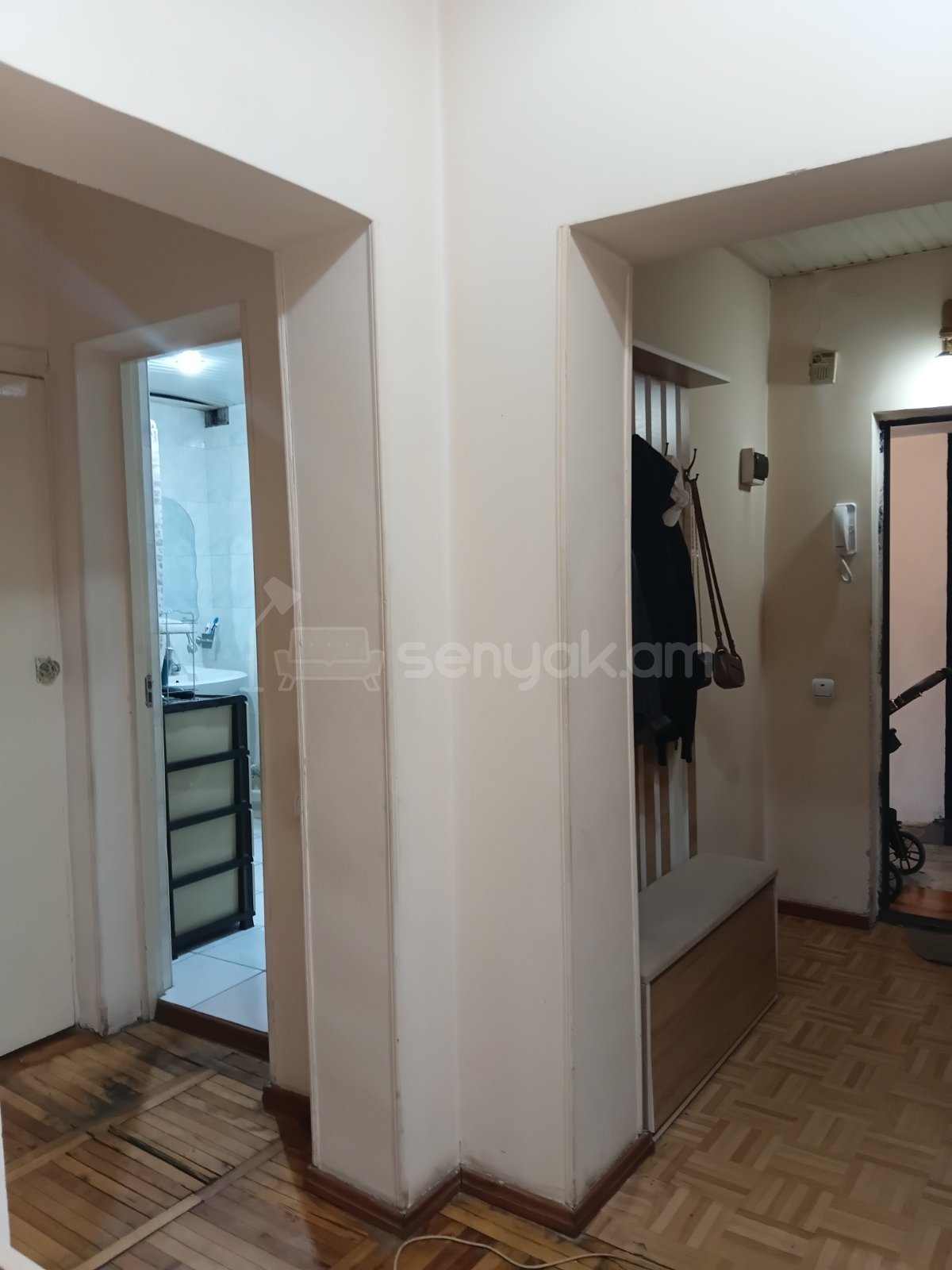 1 Սենյականոց Բնակարան, 52քմ, 3/9 հարկ, Նորմալ Վիճակում