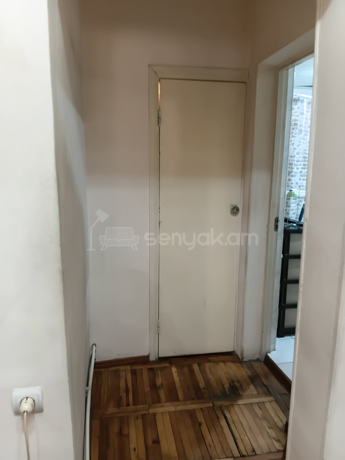 1 Սենյականոց Բնակարան, 52քմ, 3/9 հարկ, Նորմալ Վիճակում
