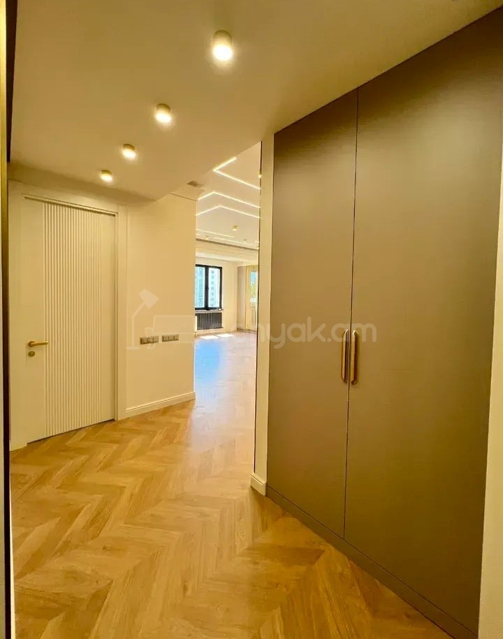 3 Սենյականոց Բնակարան Նորակառույցում, 97քմ, 4/15 հարկ, Դիզայներական Վերանորոգված