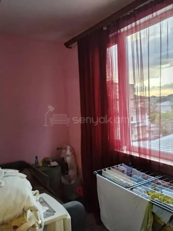 2 Սենյականոց Բնակարան Քարե Շենքում, 52քմ, 4/5 հարկ, Նորմալ Վիճակում