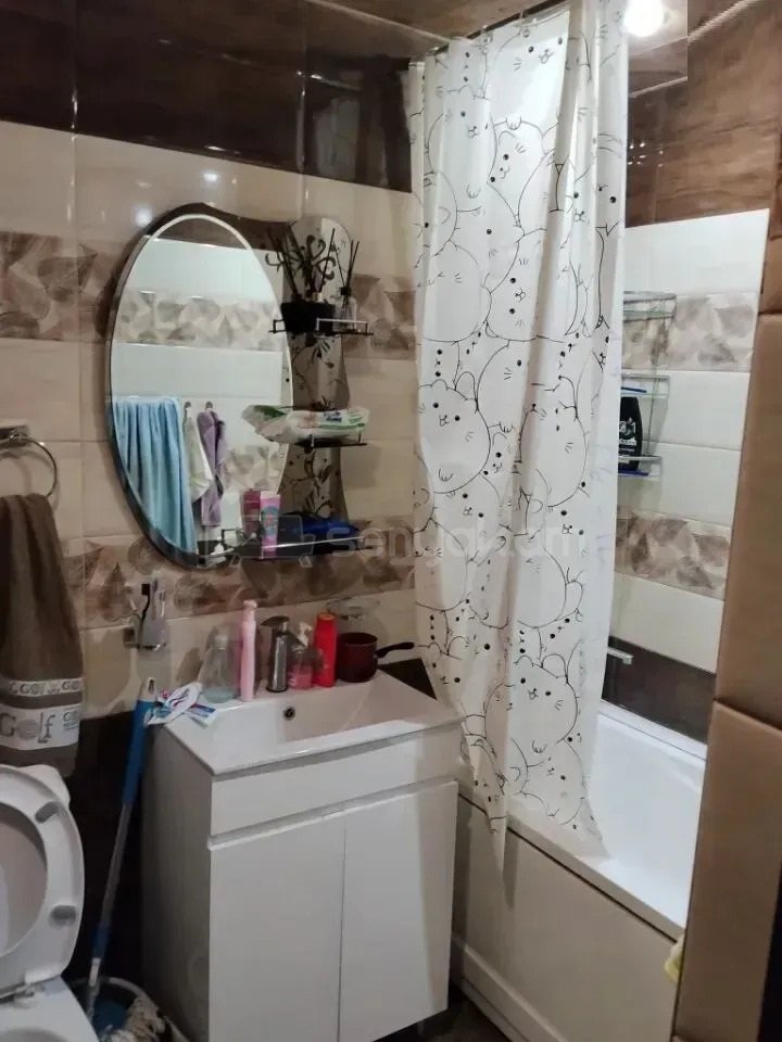 2 Սենյականոց Բնակարան Քարե Շենքում, 52քմ, 4/5 հարկ, Նորմալ Վիճակում