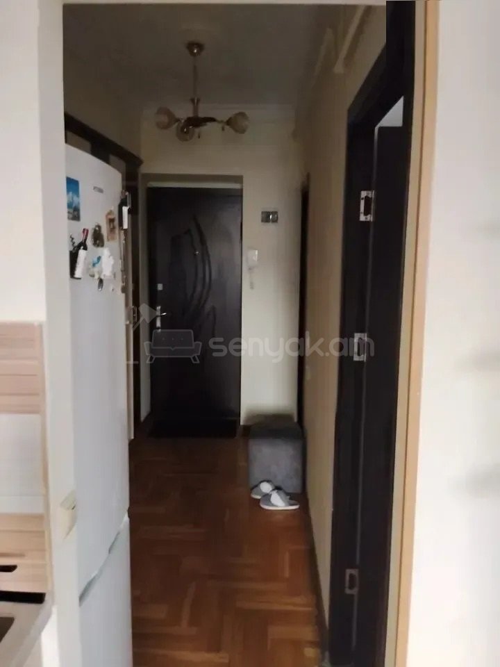 2 Սենյականոց Բնակարան Քարե Շենքում, 52քմ, 4/5 հարկ, Նորմալ Վիճակում
