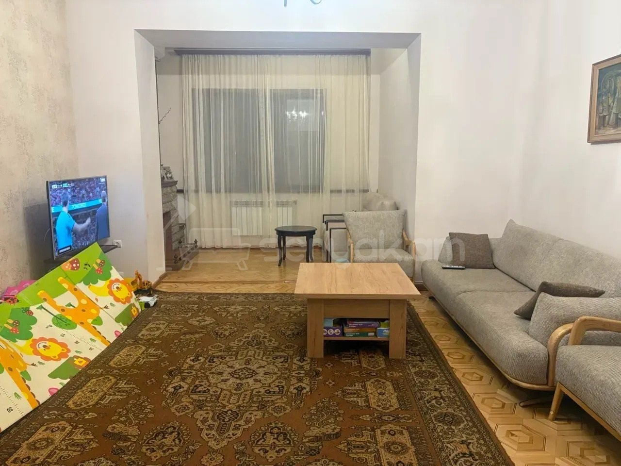 3 Սենյականոց Բնակարան Քարե Շենքում, 90քմ, 2/4 հարկ, Կապիտալ Վերանորոգված