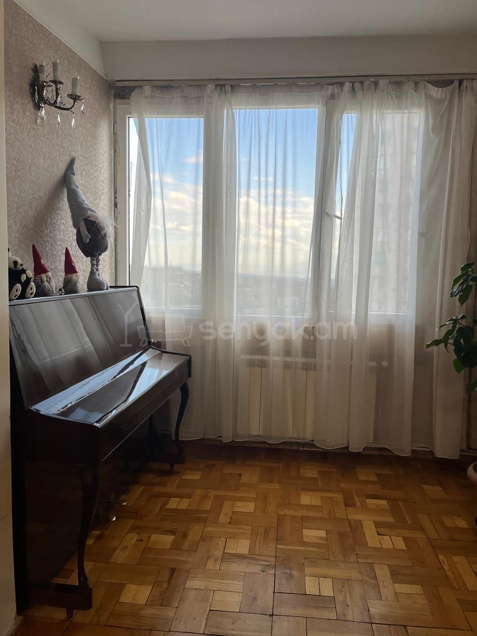3 Սենյականոց Բնակարան Քարե Շենքում, 76քմ, 5/5 հարկ, Կոսմետիկ Վերանորոգված, Կահավորված, Արևկող
