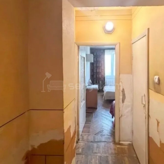 3 Սենյականոց Բնակարան, 80քմ, 9/9 հարկ, Պետական Վիճակում