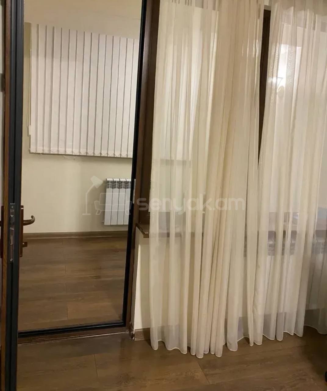 3 Սենյականոց Բնակարան, 70քմ, 4/9 հարկ, Կապիտալ Վերանորոգված, Կահավորված, Արևկող