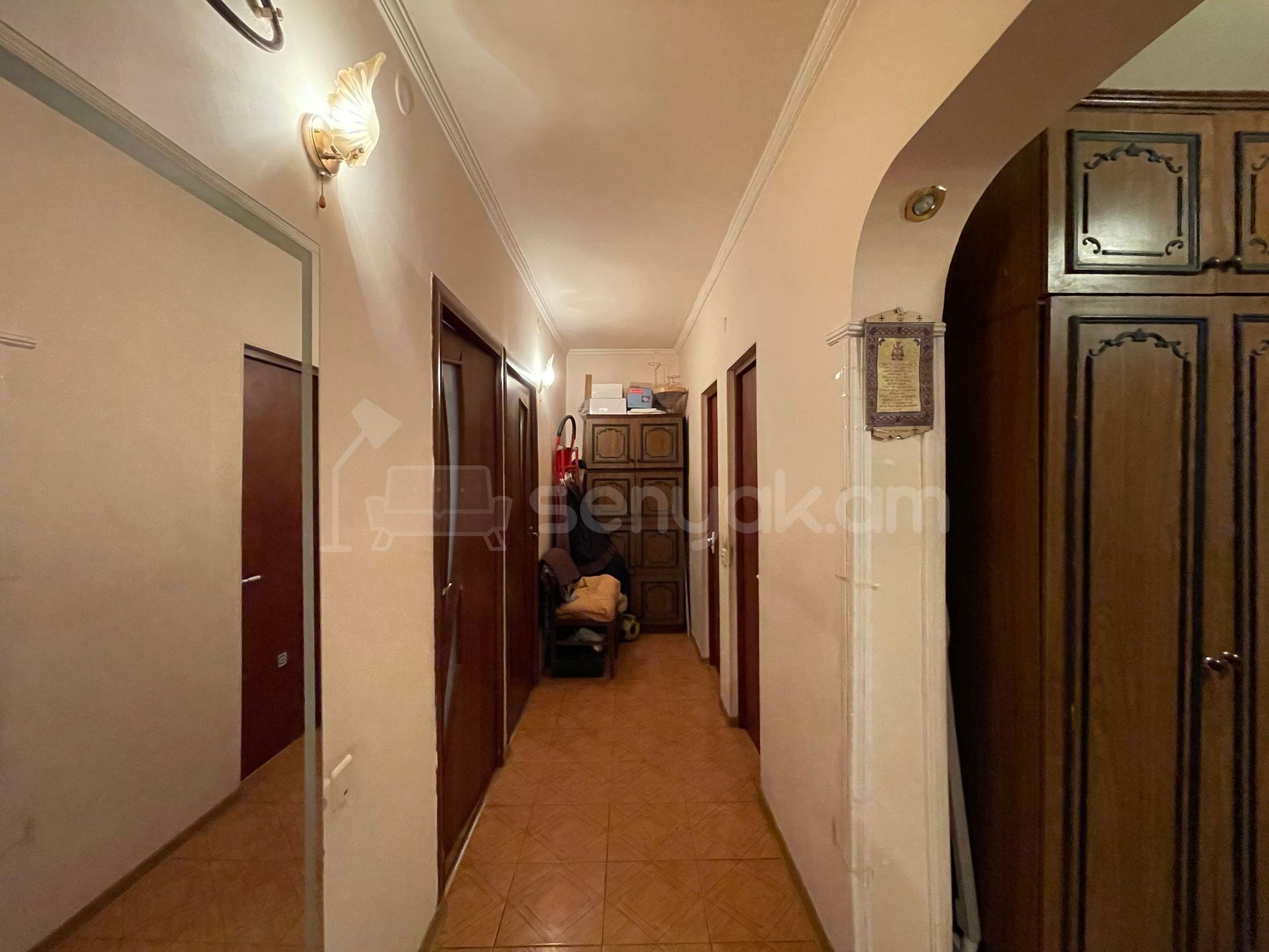 4 Սենյականոց Բնակարան, 98քմ, 9/9 հարկ, Կոսմետիկ Վերանորոգված