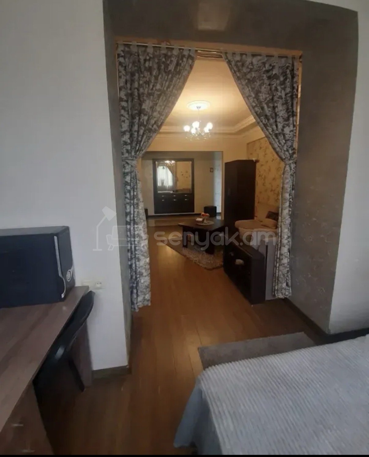 3 Սենյականոց Բնակարան Քարե Շենքում, 70քմ, 4/4 հարկ, Կապիտալ Վերանորոգված, Կահավորված, Արևկող