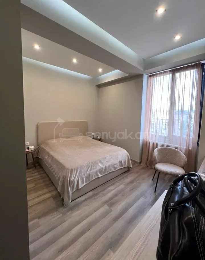 3 Սենյականոց Բնակարան Նորակառույցում, 98քմ, 12/12 հարկ, Կապիտալ Վերանորոգված