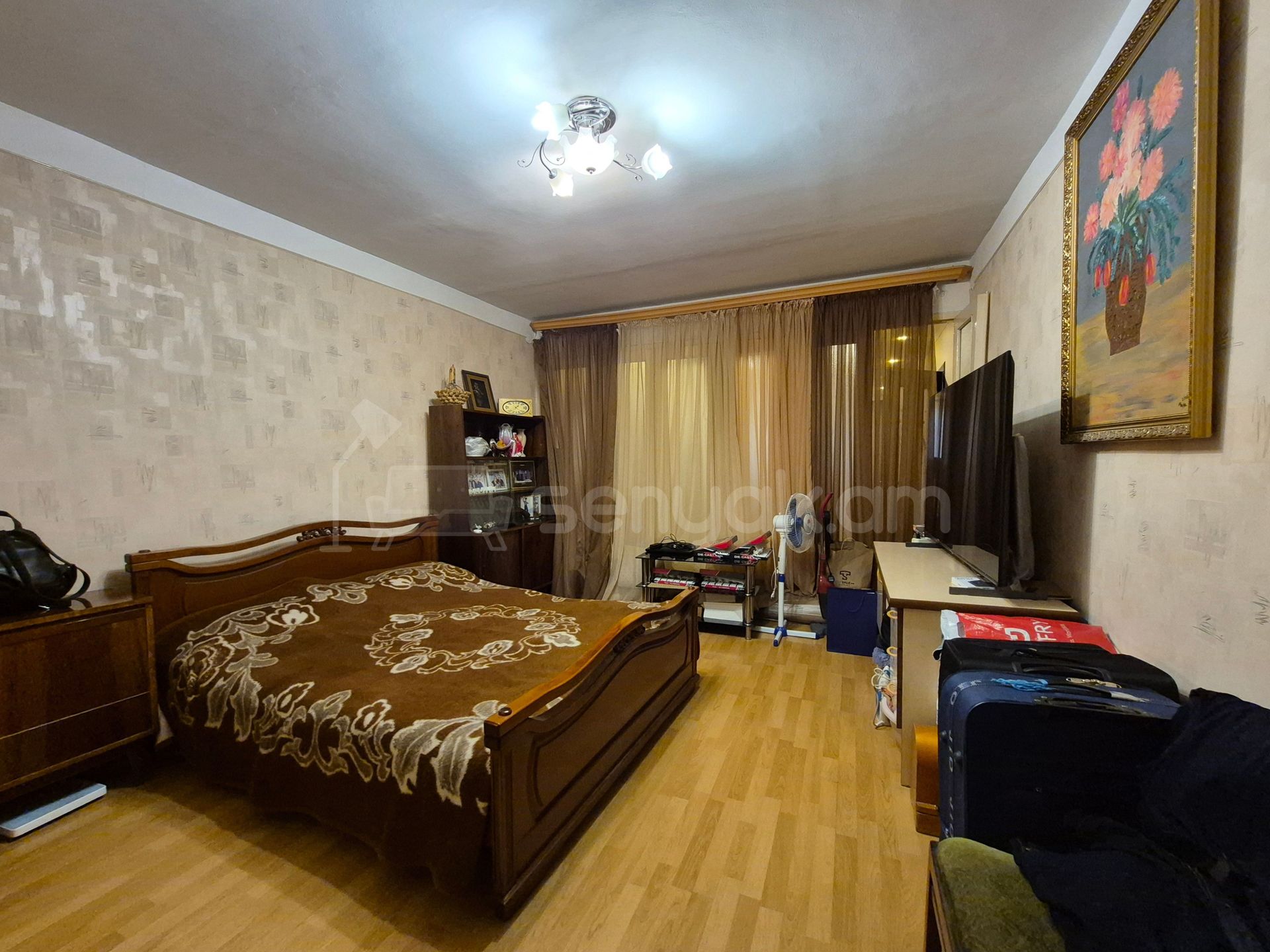 4 Սենյականոց Բնակարան Քարե Շենքում, 105քմ, 3/5 հարկ, Կապիտալ Վերանորոգված