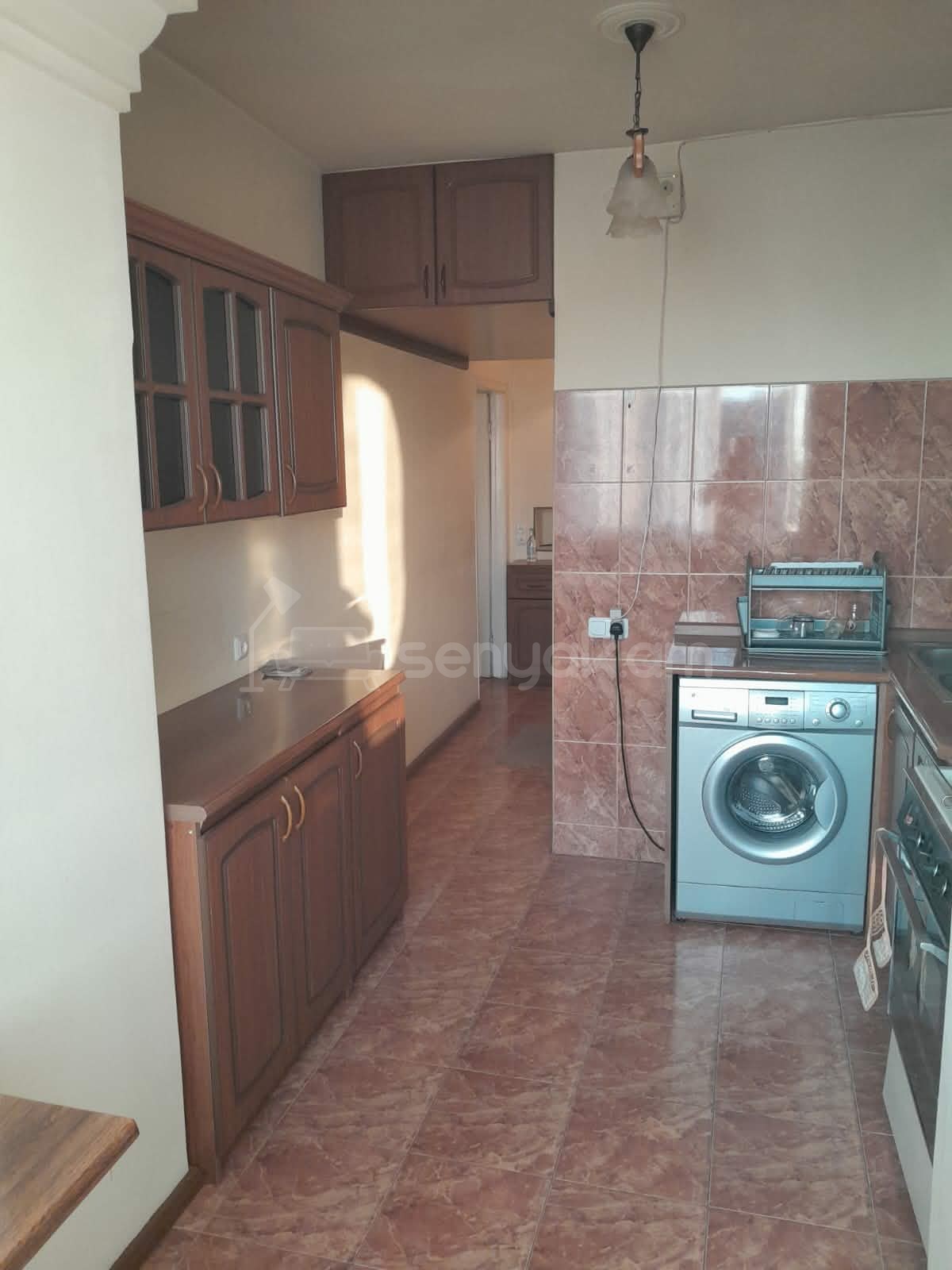 2 Սենյականոց Բնակարան Քարե Շենքում, 55քմ, 4/4 հարկ, Նորմալ Վիճակում
