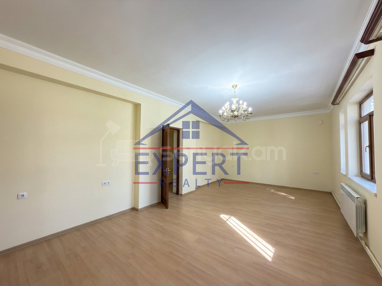 Օֆիսային Տարածք, 285քմ, Կապիտալ Վերանորոգված