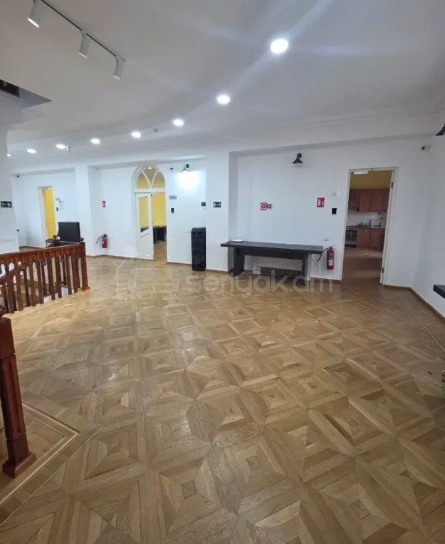 Օֆիսային Տարածք, 750քմ, Կապիտալ Վերանորոգված