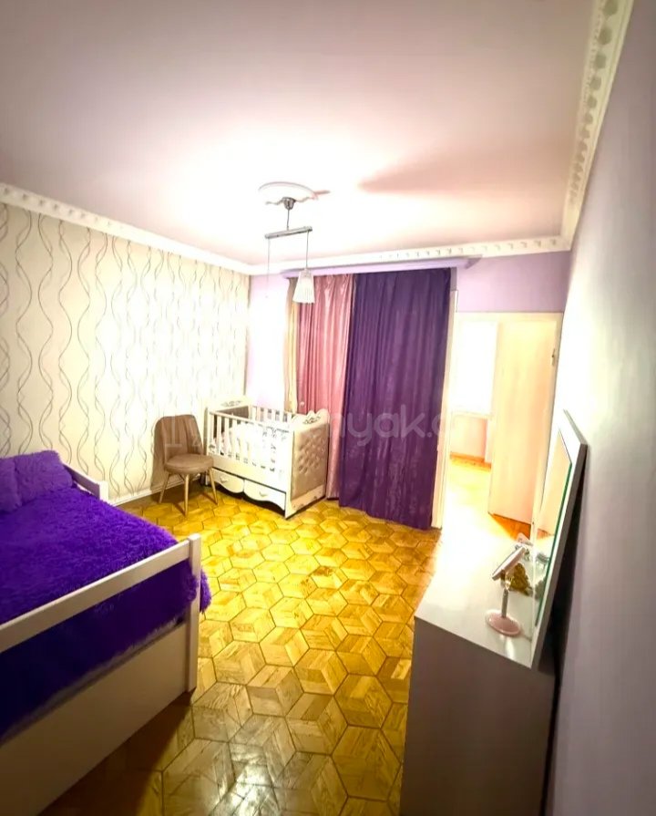 3 Սենյականոց Բնակարան Քարե Շենքում, 85քմ, 7/7 հարկ, Նորմալ Վիճակում, Կահավորված