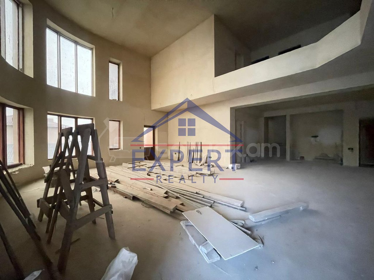 7 Սենյականոց Շքեղ Առանձնատուն, 579քմ, Լողավազանով, Ավտոտնակով