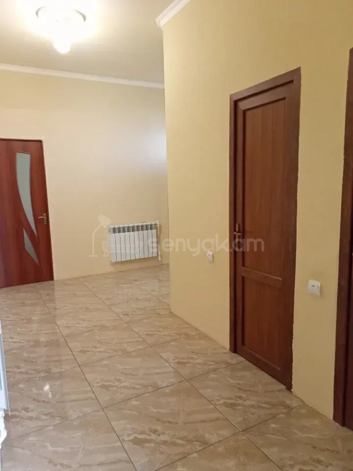 3 Սենյականոց Սեփական Տուն, 110քմ, Կոսմետիկ Վերանորոգված, Ավտոտնակով
