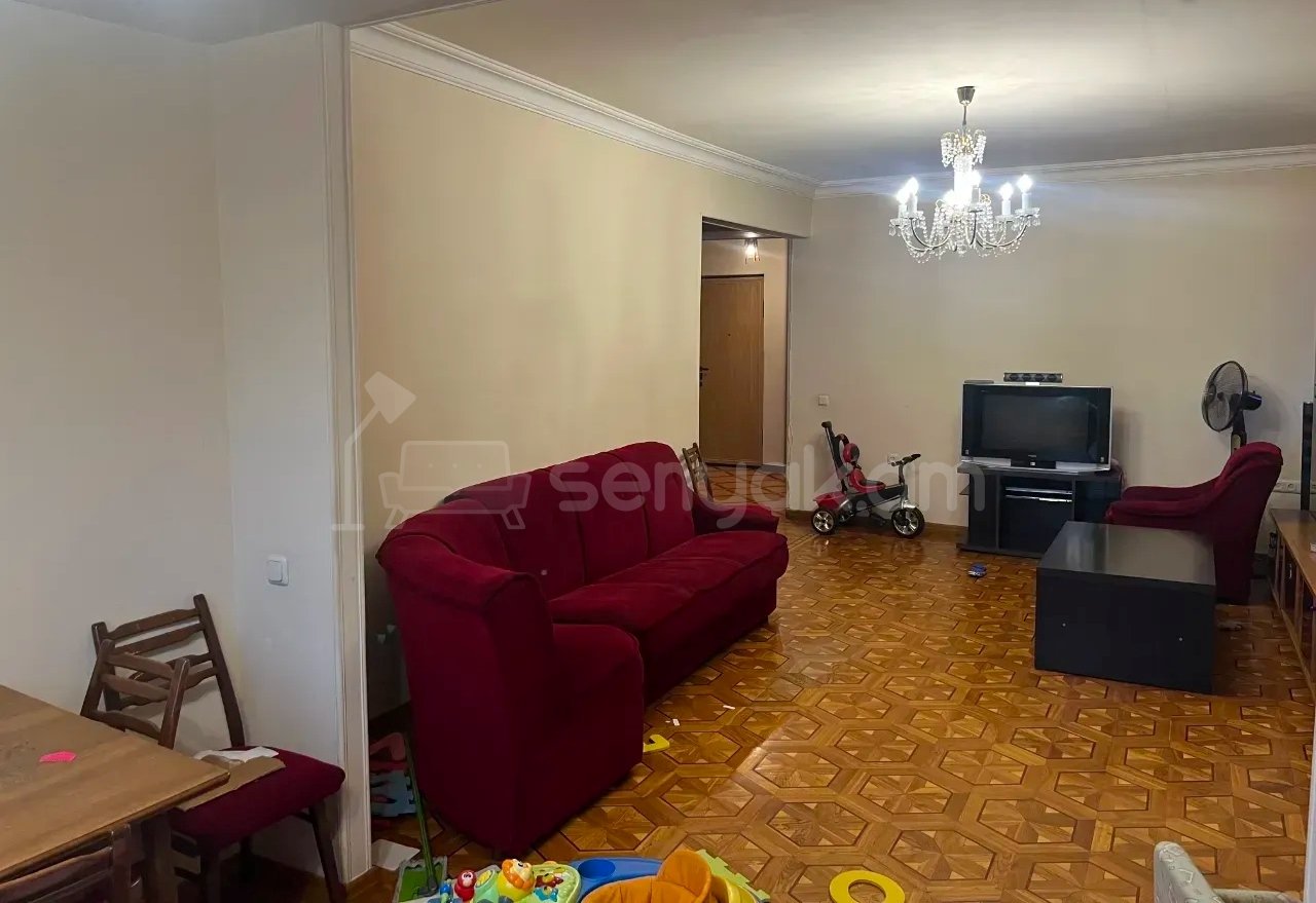 3 Սենյականոց Բնակարան, 110քմ, 2/16 հարկ, Կոսմետիկ Վերանորոգված