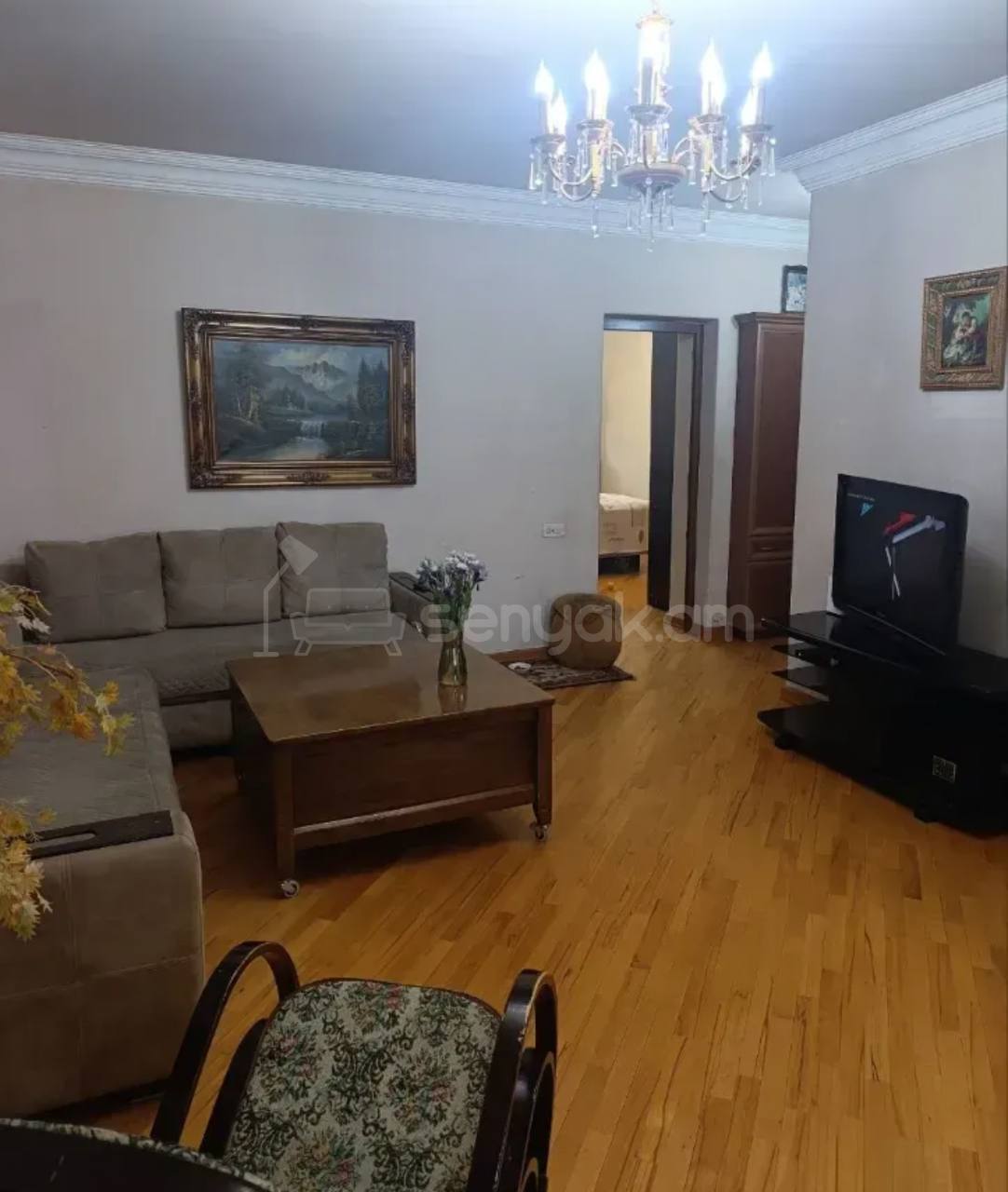 3 Սենյականոց Բնակարան Քարե Շենքում, 60քմ, 4/5 հարկ, Կապիտալ Վերանորոգված