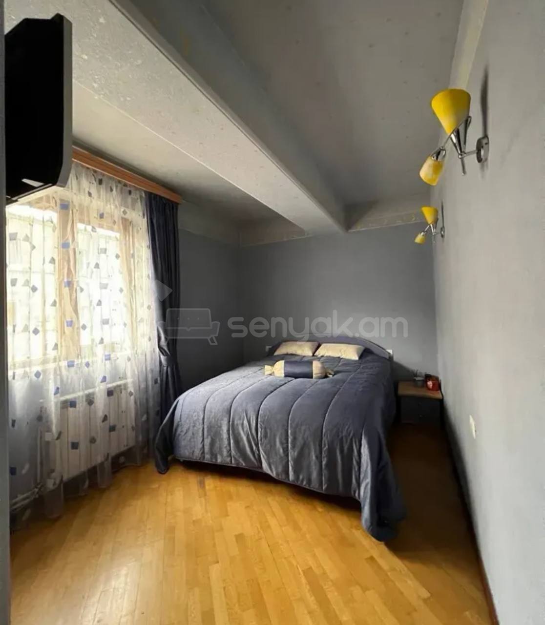4 Սենյականոց Բնակարան Քարե Շենքում, 150քմ, 4/5 հարկ, Կապիտալ Վերանորոգված, Կահավորված, Արևկող