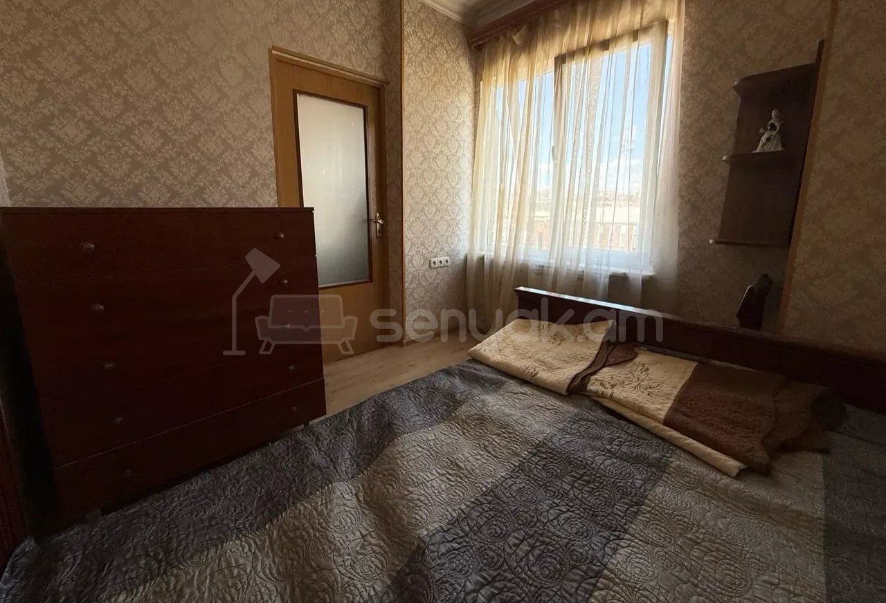 2 Սենյականոց Բնակարան Քարե Շենքում, 46քմ, 9/9 հարկ, Կապիտալ Վերանորոգված, Կահավորված