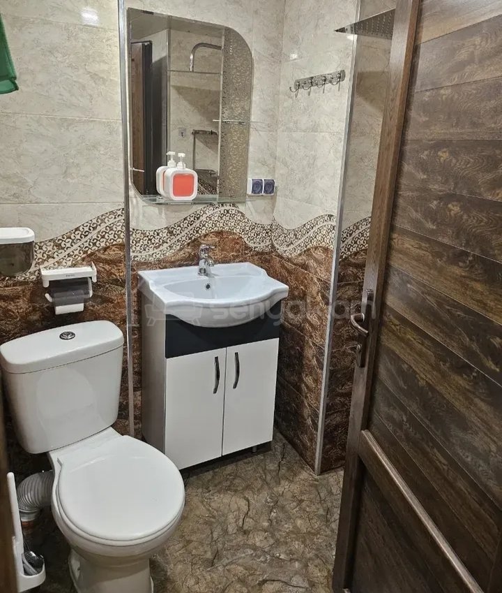 2 Սենյականոց Բնակարան Քարե Շենքում, 48քմ, 3/5 հարկ, Կապիտալ Վերանորոգված, Կահավորված, Արևկող