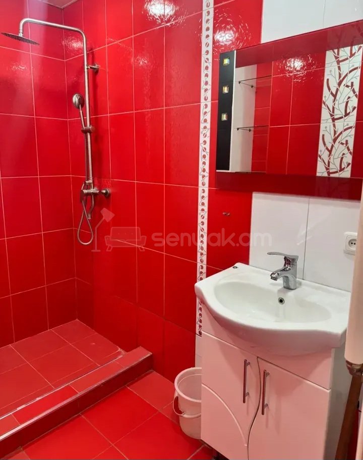 2 Սենյականոց Բնակարան Քարե Շենքում, 74քմ, 4/9 հարկ, Կապիտալ Վերանորոգված, Կահավորված