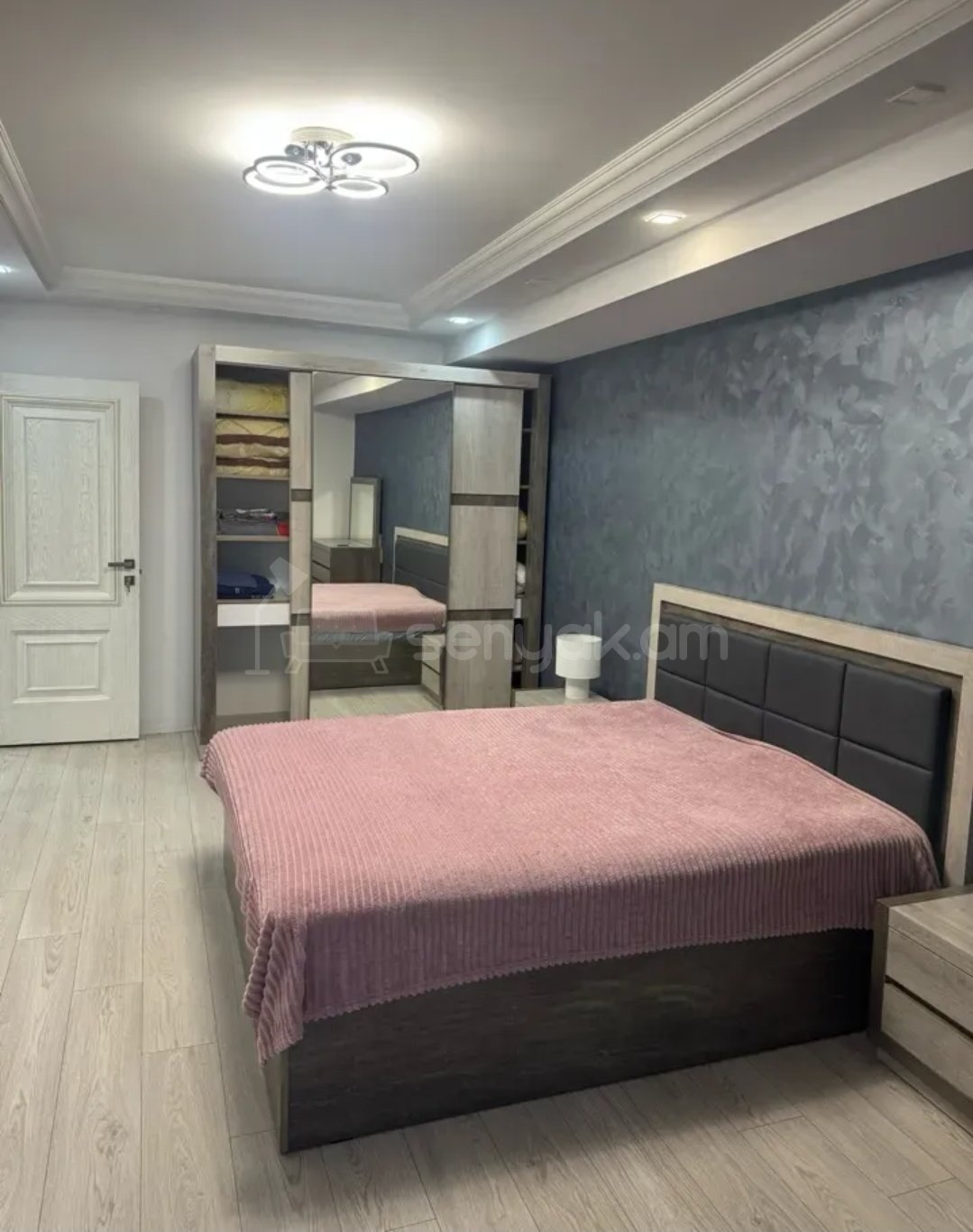 3 Սենյականոց Բնակարան, 90քմ, 5/9 հարկ, Կապիտալ Վերանորոգված, Կահավորված, Արևկող