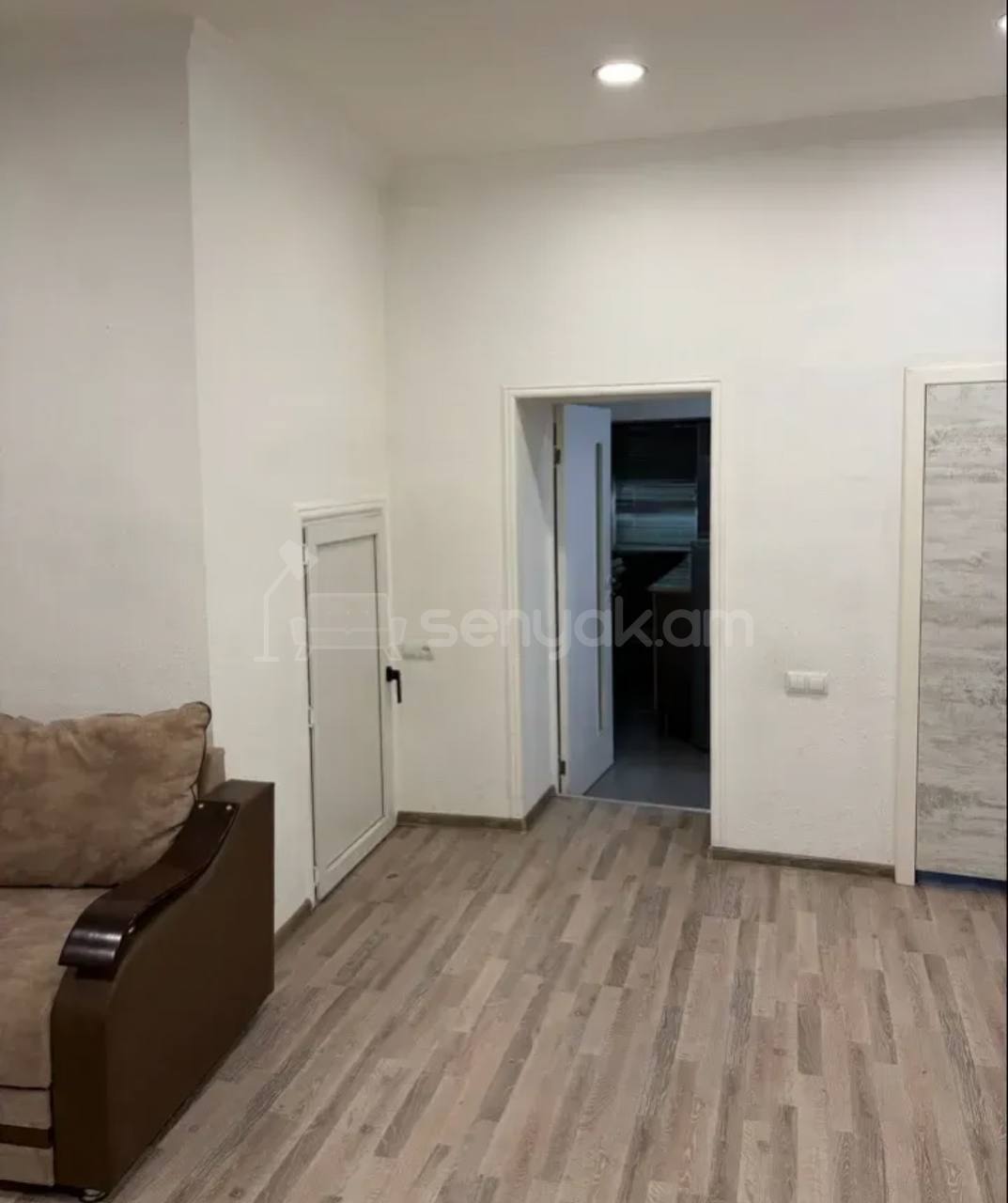 1 Սենյականոց Սեփական Տուն, 74քմ, Կապիտալ Վերանորոգված, Կահավորված