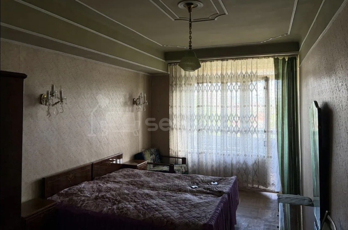 2 Սենյականոց Բնակարան, 80քմ, 3/9 հարկ, Նորմալ Վիճակում, Կահավորված, Արևկող