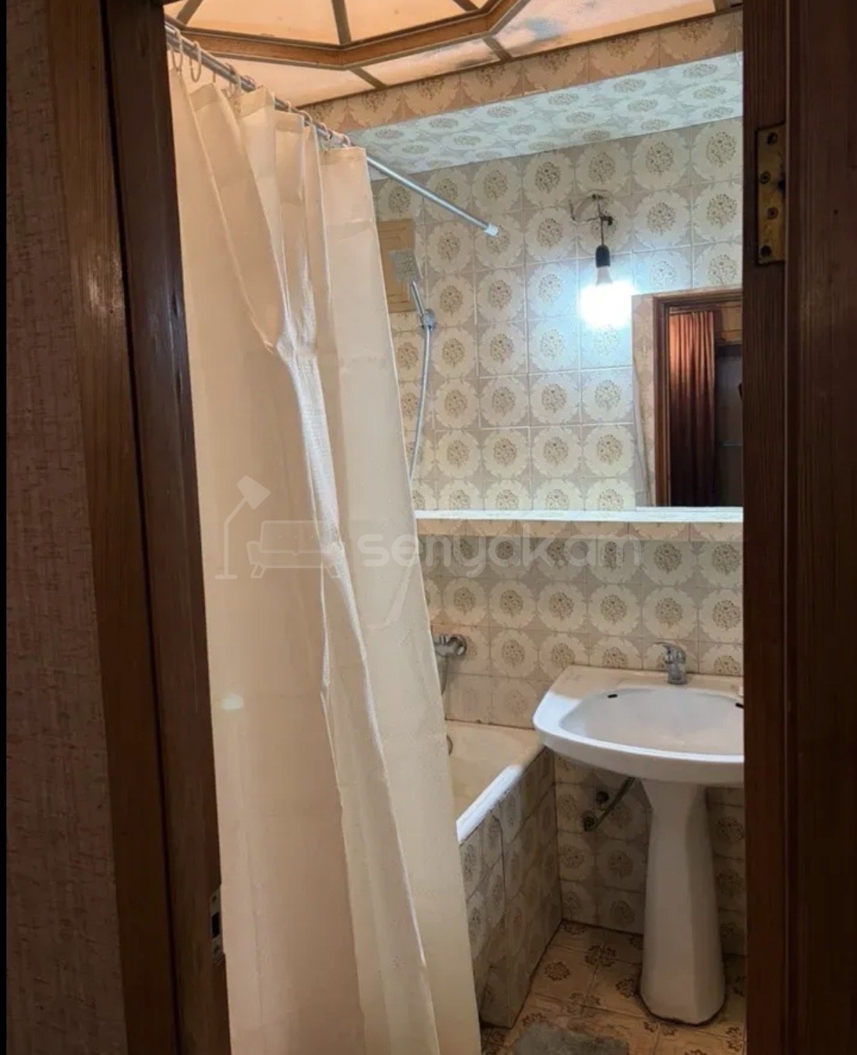 2 Սենյականոց Բնակարան, 80քմ, 3/9 հարկ, Նորմալ Վիճակում, Կահավորված, Արևկող