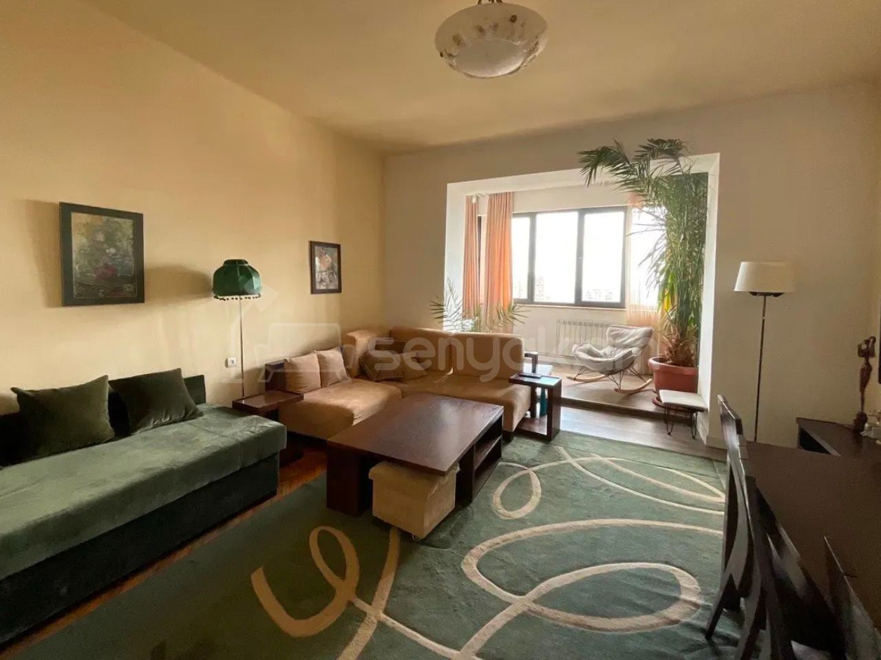4 Սենյականոց Բնակարան Քարե Շենքում, 110քմ, 5/5 հարկ, Կոսմետիկ Վերանորոգված