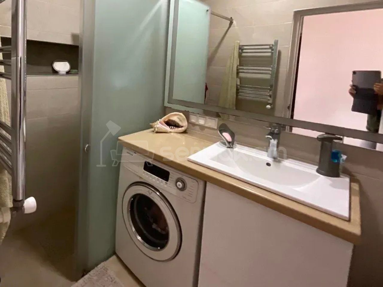 4 Սենյականոց Բնակարան Քարե Շենքում, 110քմ, 5/5 հարկ, Կոսմետիկ Վերանորոգված