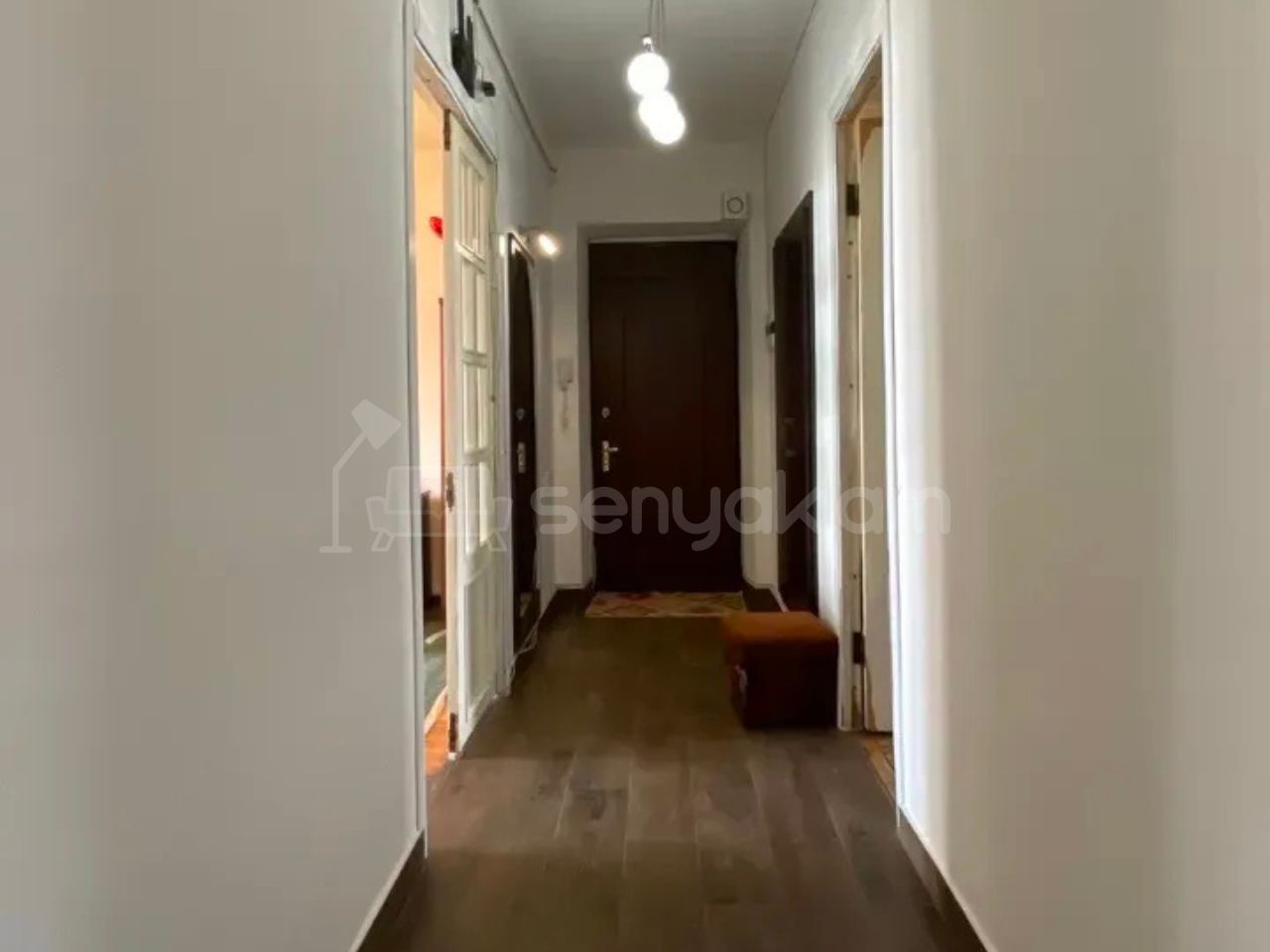 4 Սենյականոց Բնակարան Քարե Շենքում, 110քմ, 5/5 հարկ, Կոսմետիկ Վերանորոգված