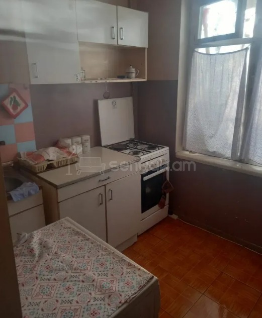 1 Սենյականոց Բնակարան, 31քմ, 1/5 հարկ, Պետական Վիճակում