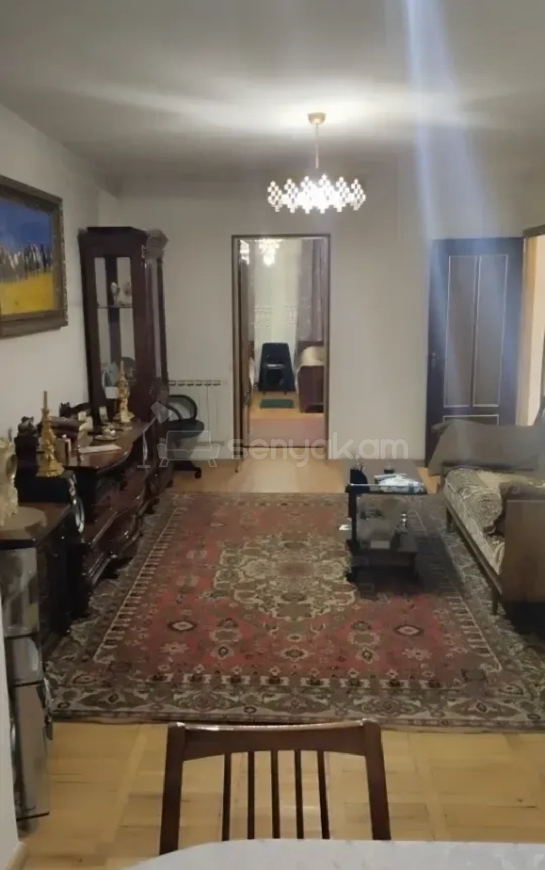 2 Սենյականոց Բնակարան Քարե Շենքում, 60քմ, 1/4 հարկ, Նորմալ Վիճակում, Կահավորված, Արևկող