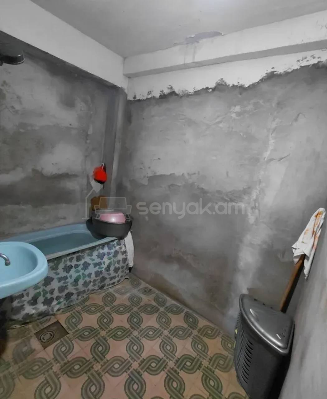 3 Սենյականոց Բնակարան, 105քմ, 13/16 հարկ, Նորմալ Վիճակում