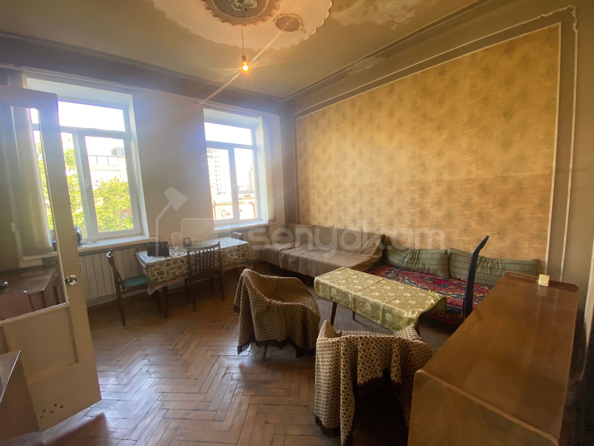 2 Սենյականոց Բնակարան Քարե Շենքում, 46քմ, 5/5 հարկ, Պետական Վիճակում