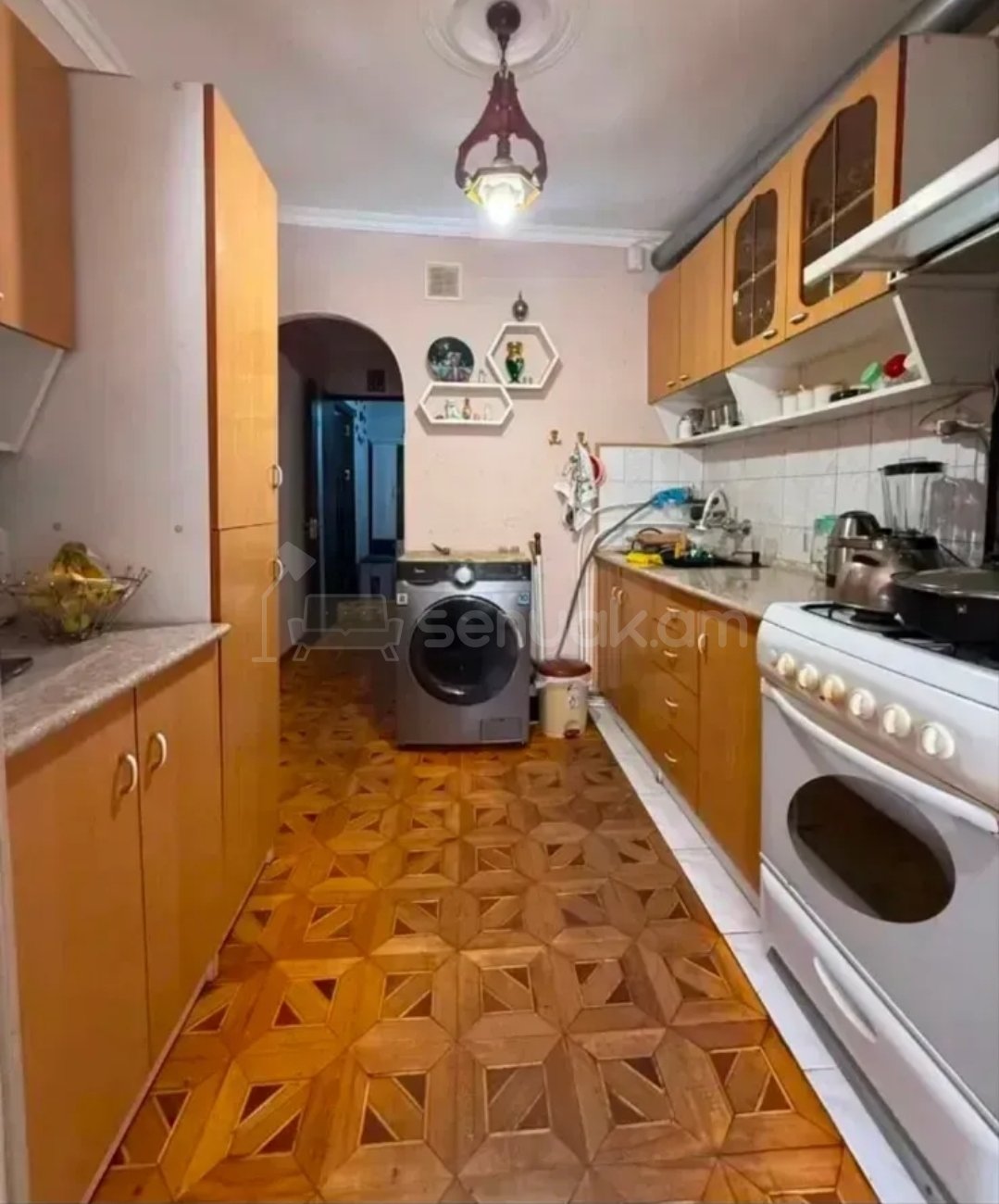 3 Սենյականոց Բնակարան, 60քմ, 1/5 հարկ, Նորմալ Վիճակում