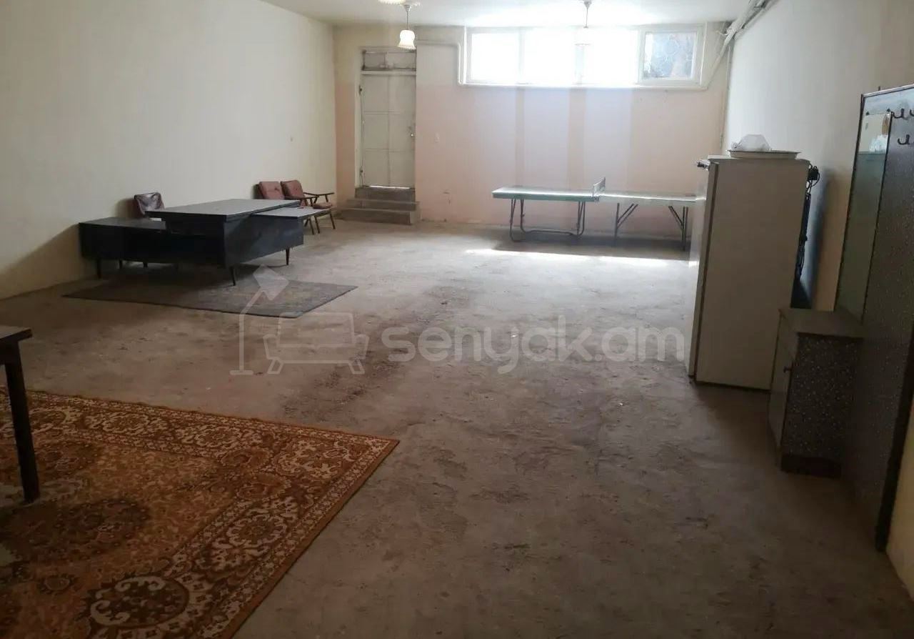 5 Սենյականոց Սեփական Տուն, 850քմ, Նորմալ Վիճակում, Ավտոտնակով