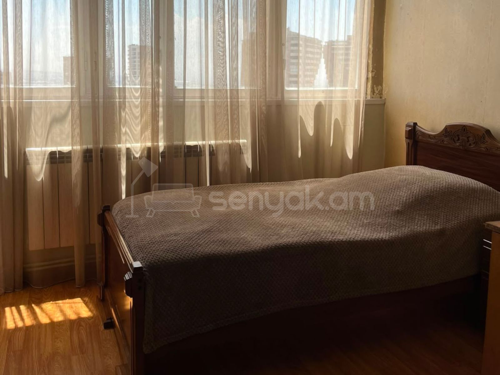 3 Սենյականոց Բնակարան Քարե Շենքում, 62քմ, 5/5 հարկ, Կոսմետիկ Վերանորոգված