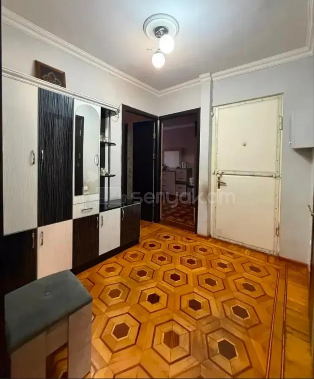 3 Սենյականոց Բնակարան, 60քմ, 1/5 հարկ, Նորմալ Վիճակում