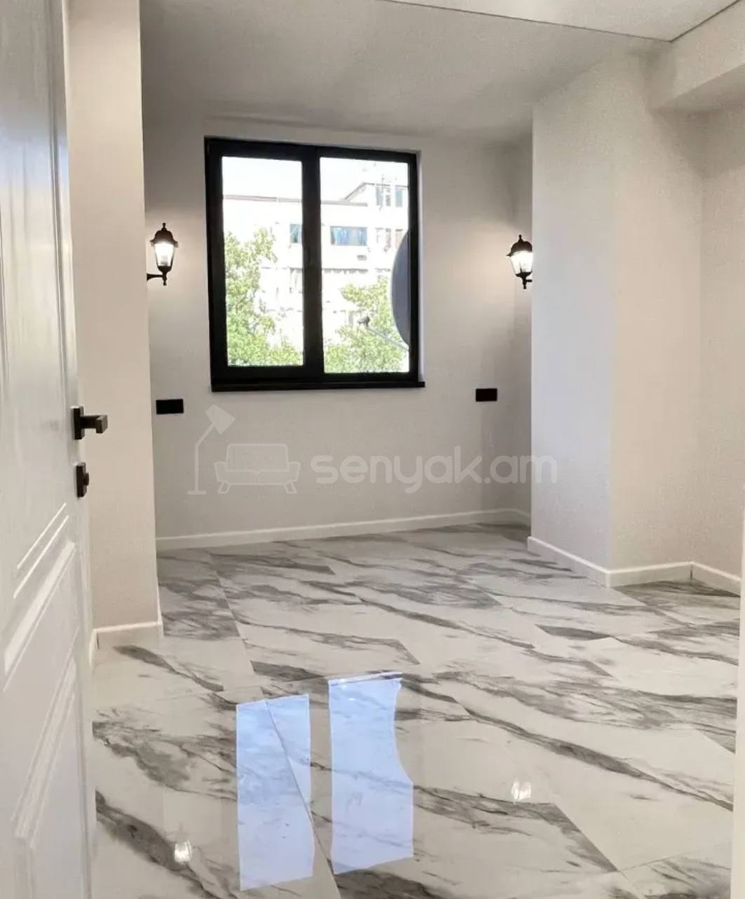 2 Սենյականոց Բնակարան, 40քմ, 6/9 հարկ, Կապիտալ Վերանորոգված