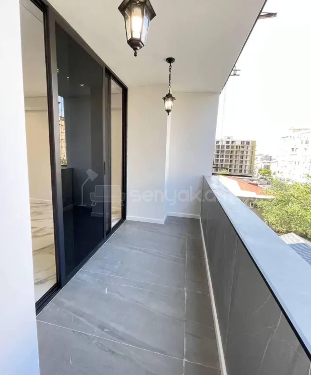 2 Սենյականոց Բնակարան, 40քմ, 6/9 հարկ, Կապիտալ Վերանորոգված