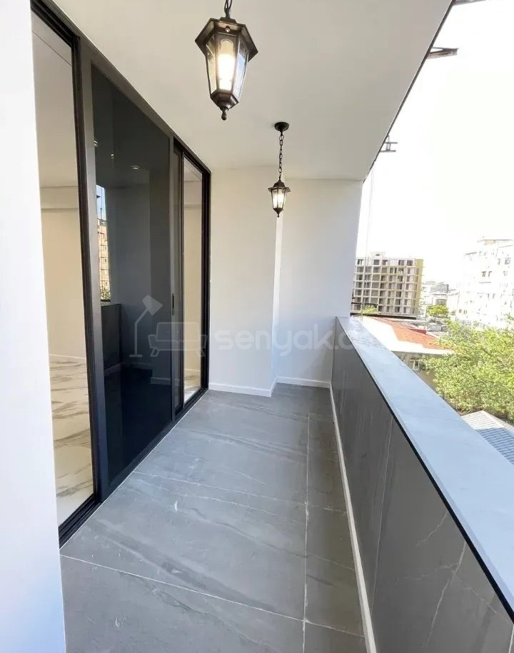 2 Սենյականոց Բնակարան, 40քմ, 6/9 հարկ, Կապիտալ Վերանորոգված