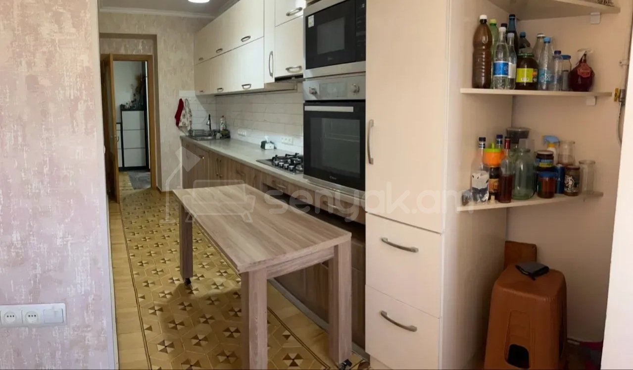 3 Սենյականոց Բնակարան Քարե Շենքում, 76քմ, 5/9 հարկ, Կապիտալ Վերանորոգված, Կահավորված