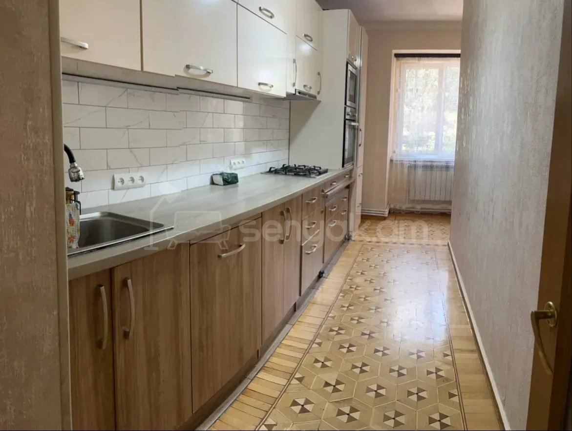 3 Սենյականոց Բնակարան Քարե Շենքում, 76քմ, 5/9 հարկ, Կապիտալ Վերանորոգված, Կահավորված