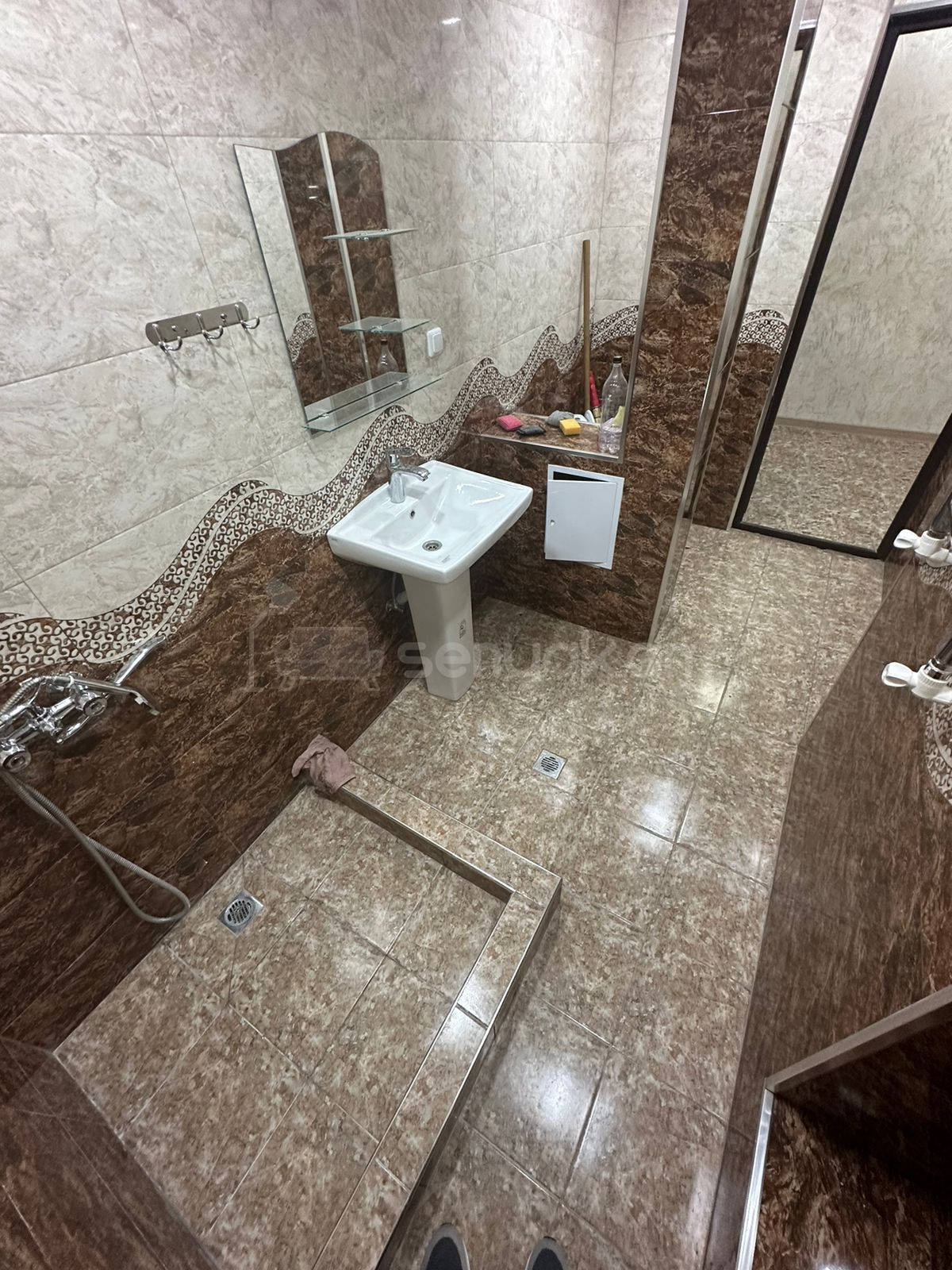 3 Սենյականոց Բնակարան, 60քմ, 2/9 հարկ, Նորմալ Վիճակում, Կահավորված