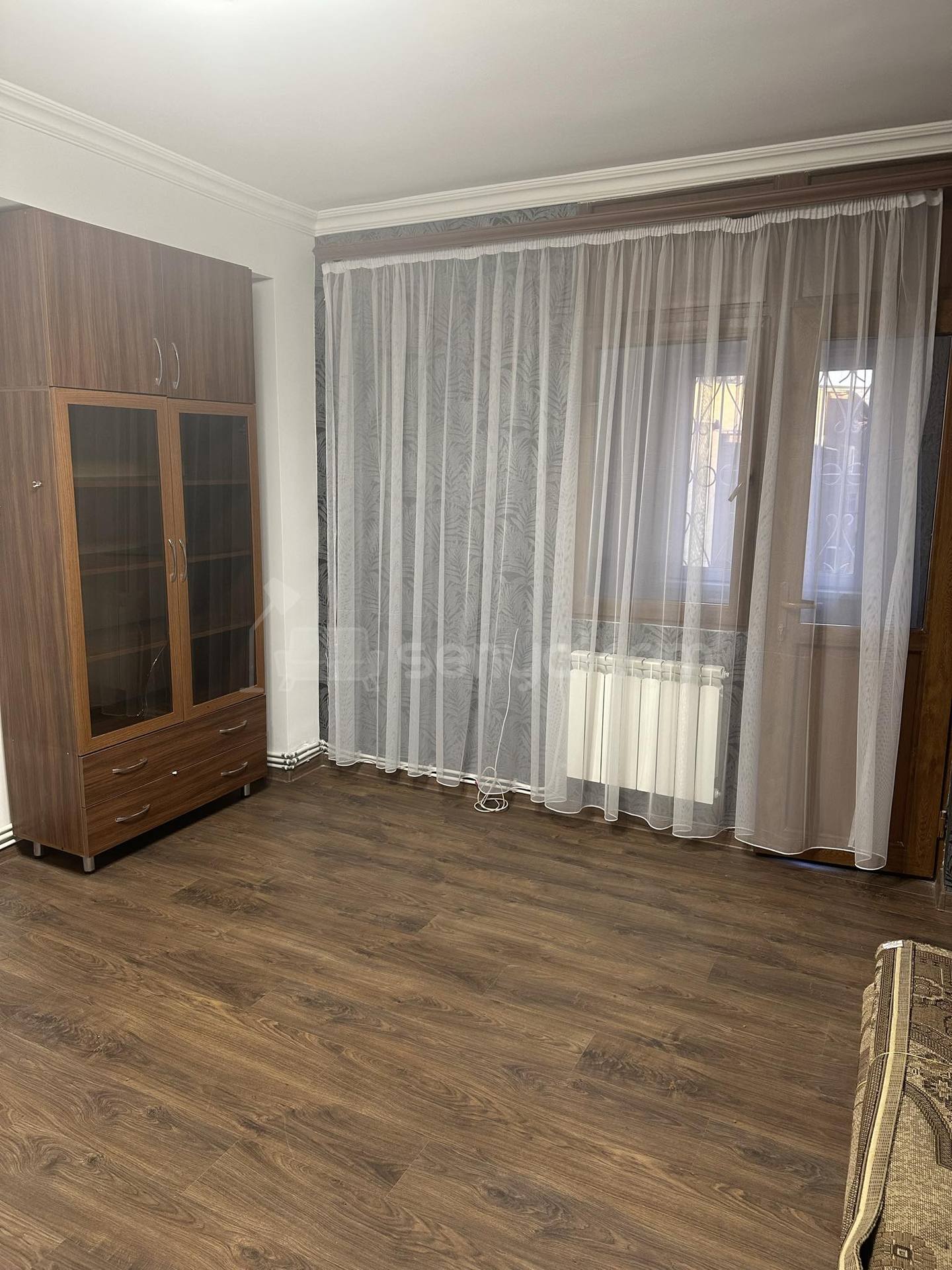 3 Սենյականոց Բնակարան, 60քմ, 2/9 հարկ, Նորմալ Վիճակում, Կահավորված