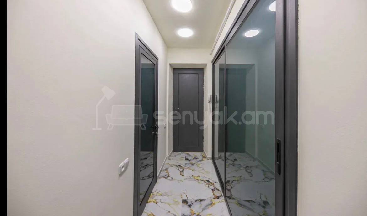2 Սենյականոց Բնակարան Քարե Շենքում, 50քմ, 4/5 հարկ, Կապիտալ Վերանորոգված, Կահավորված, Արևկող